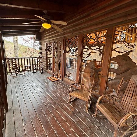 Smoky Paws - Exceptional Cabin, Stunning Mountain Views, Hot Tub, Tranquil, Gigabit Internet, Free L2 Ev بيدجن فورج المظهر الخارجي الصورة